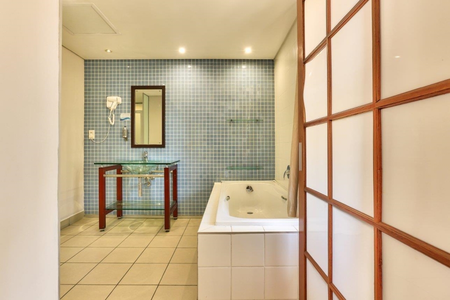1 Bedroom Property for Sale in Foreshore Western Cape